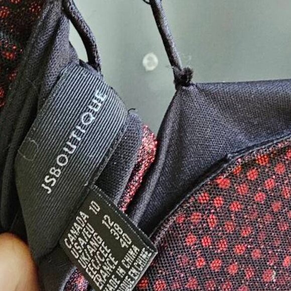 Vintage JSBoutique 90s Red & Black Beaded Criss Cross Back Maxi Formal Dress - Picture 15 of 15